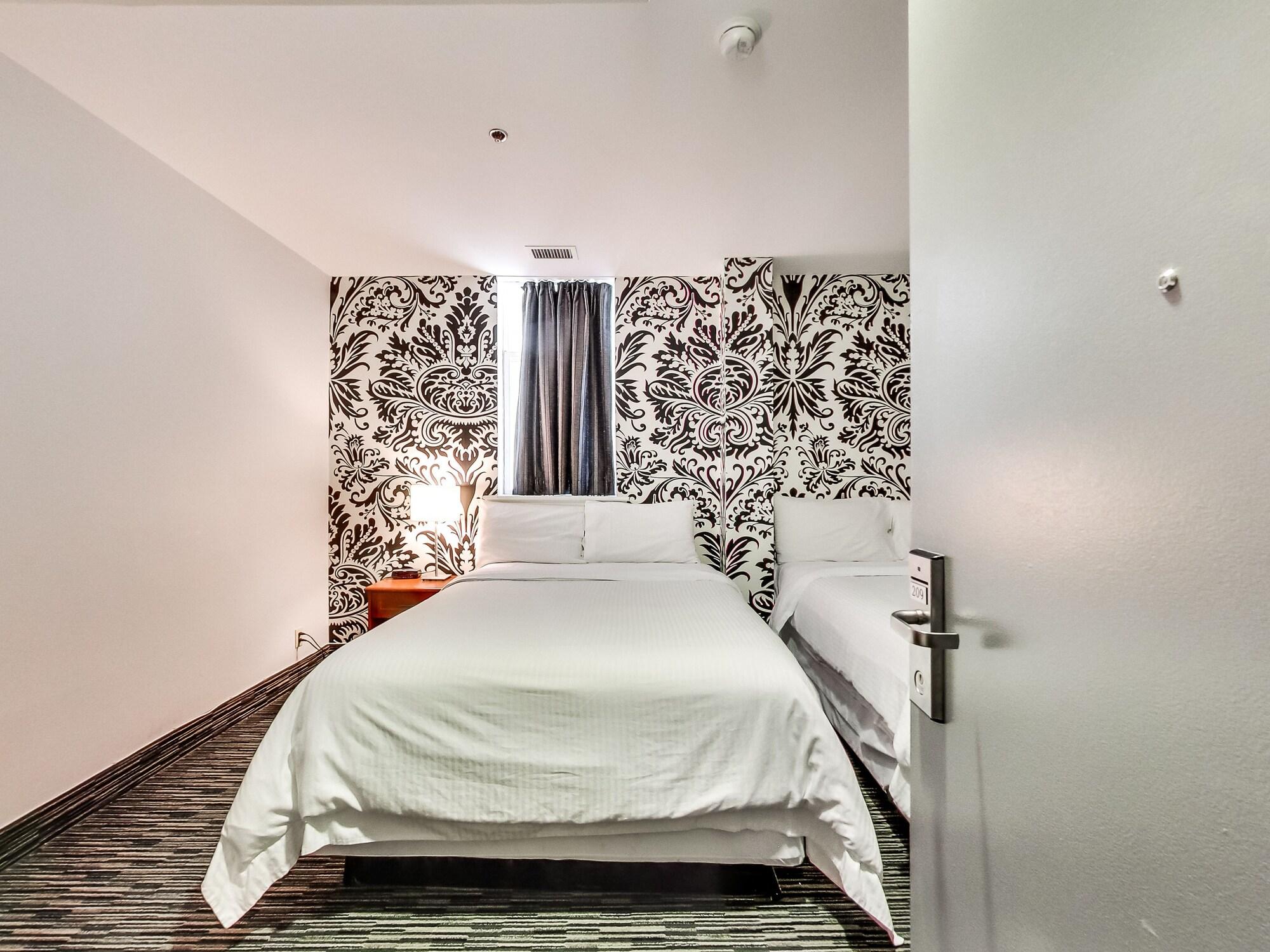 Isabella Hotel & Suites Торонто Екстер'єр фото