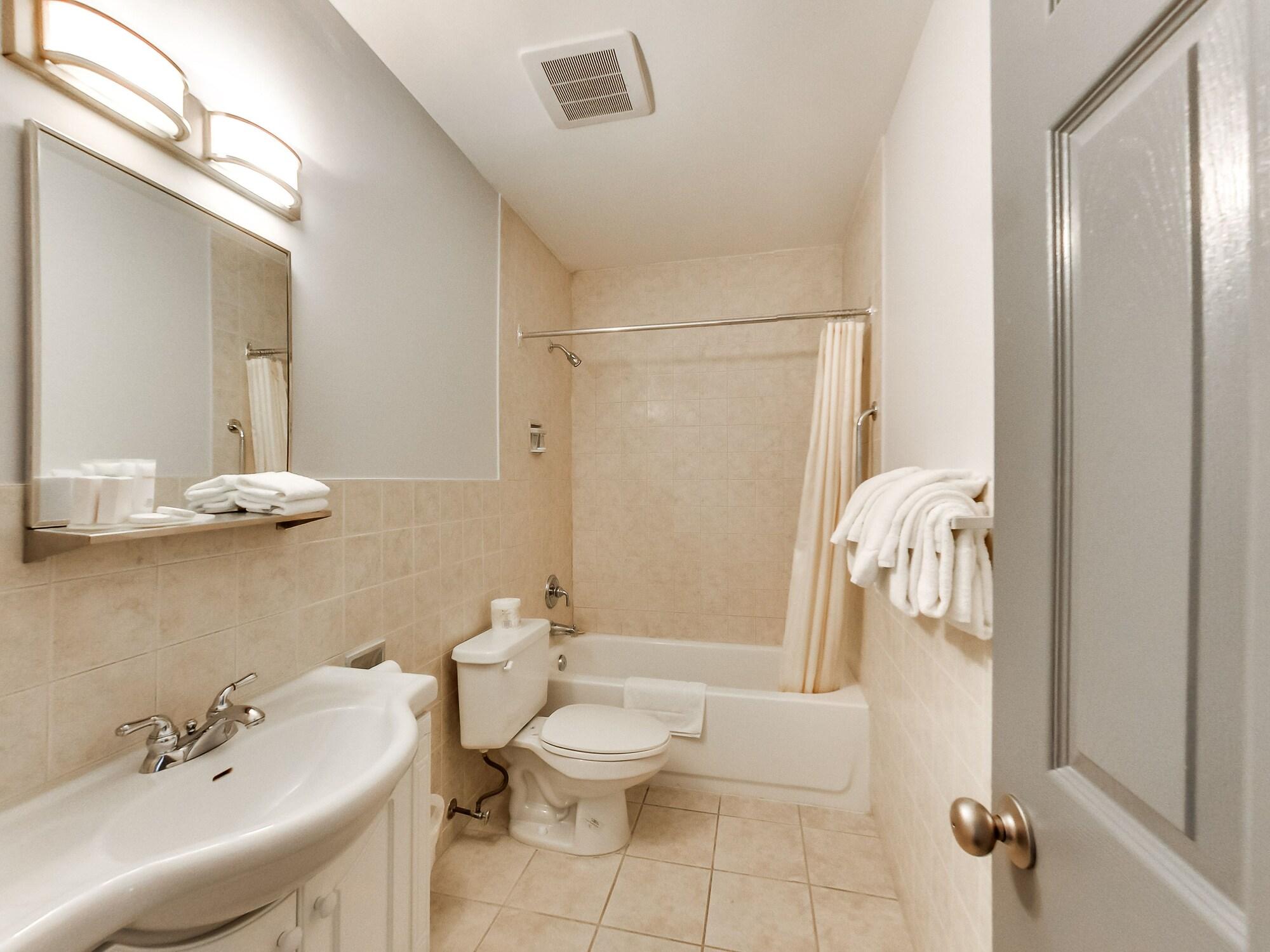 Isabella Hotel & Suites Торонто Екстер'єр фото
