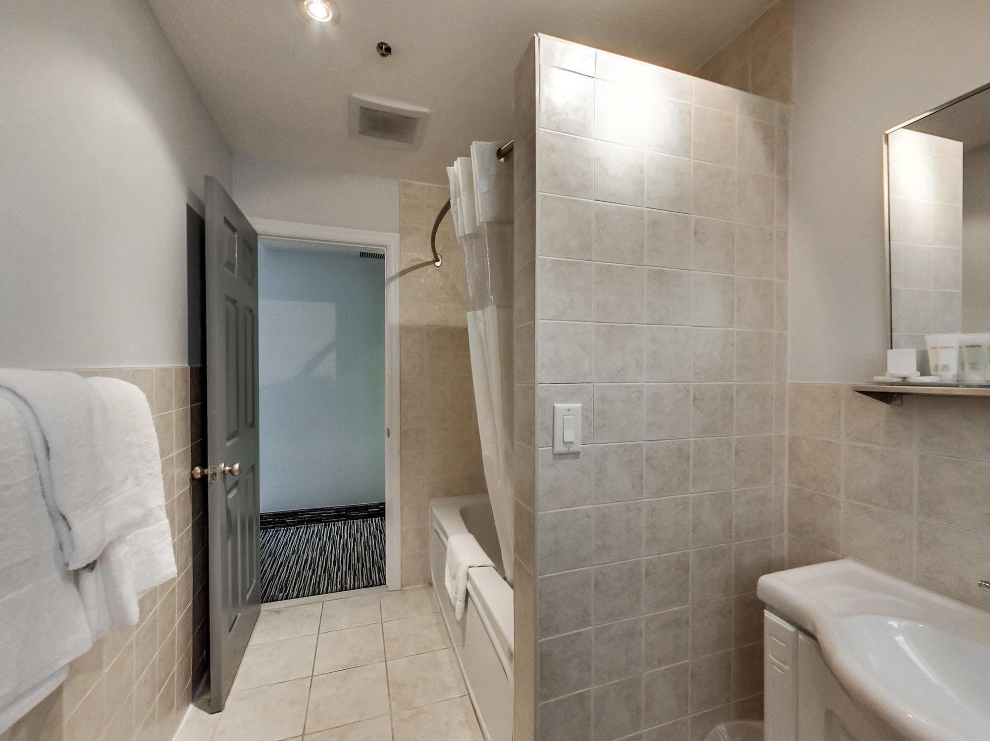 Isabella Hotel & Suites Торонто Екстер'єр фото